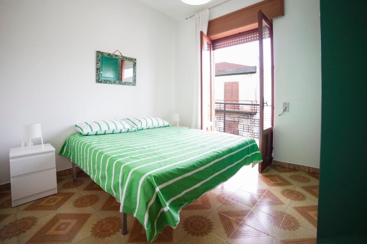Glbapartments Capo d'Orlando Bagian luar foto